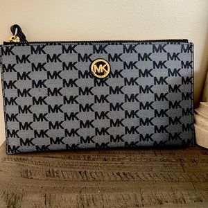 MK Wristlet/Womens Wristlet